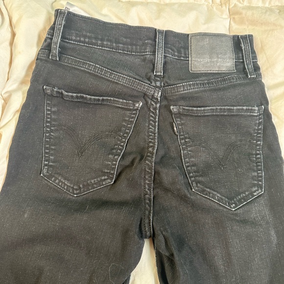 Black Mile High Levi’s Super Skinny Jeans with Silver Buttons - Picture 4 of 5